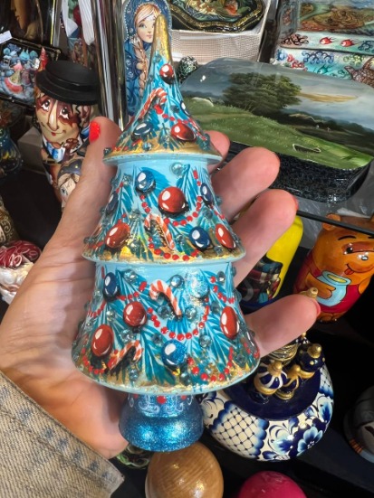 Bijou Fait Main, Boîte Artisanale, Poupée d'Art - Les Merveilles de l'Est | Article ID: 10021