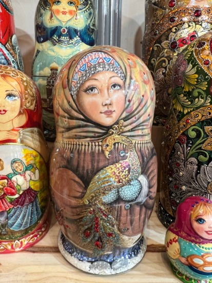 Bijou Fait Main, Boîte Artisanale, Poupée d'Art - Les Merveilles de l'Est | Article ID: 10042