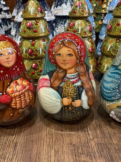 Bijou Fait Main, Boîte Artisanale, Poupée d'Art - Les Merveilles de l'Est | Article ID: 10053