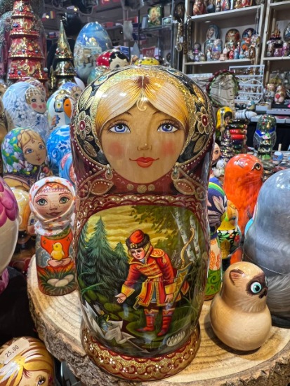 Bijou Fait Main, Boîte Artisanale, Poupée d'Art - Les Merveilles de l'Est | Article ID: 10073